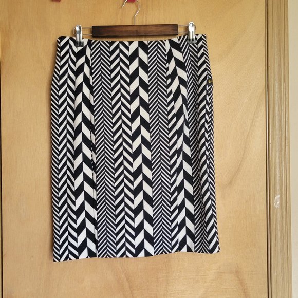 Michael Michael Kors 8 Skirt Navy White - Picture 6 of 6